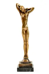 Češúca sa by Jaroslav Horejc, Neskoršia edícia, Bronz, mramorový podstavec, sold Dec 2017