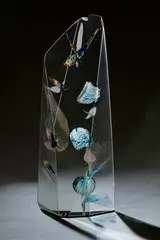 Vesmírny posol by Ján Zoričák, 2013, Optické brúsené sklo, sold Apr 2017