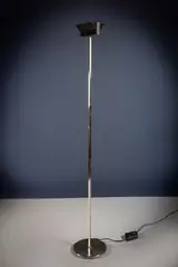Valenti, An Uplighter