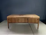 An Executives Desk, 212