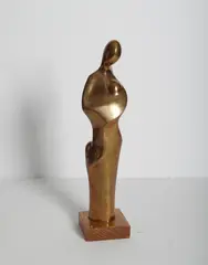 Lise Amundsen, Kvinne med barn, 1981, Messing