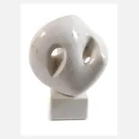 Emma de Sigaldi, amorphe Marmorskulptur