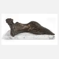 Hermann Gierer, liegender weiblicher Akt, Bronze