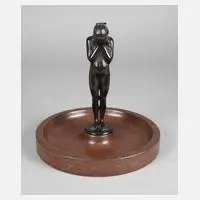 Marcel Kleine, weiblicher Akt auf Schale, Bronze
