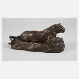 Antoine-Louis Barye, liegende Raubkatze, Bronze
