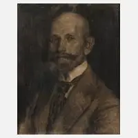 Karl Grundmann, Herrenportrait, Kohlezeichnung mit sparsamer Weißhöhung