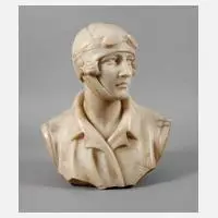 A. Michelotti, Büste Amelia Earhart
