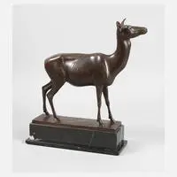 Georg Wilhelm Bergfeld, Hirschkuh, 1919, Bronze