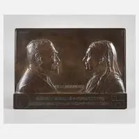 August Bauer, Relief "August und Auguste Bagel", Bronze