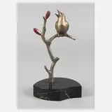 Roland Paris, Vogel auf Ast, Bronze in Kaltbemalung staffiert