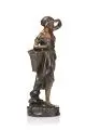 Eugène Laurent, Pêcheuse (Fischerin). Wohl 1880er Jahre, Bronze, gegossen, hell- und dunkelbraun patiniert