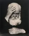 Porträt des Künstlers Hans Thoma. Wohl um 1910 by Hugo Erfurth, Silbergelatineabzug, einbelichtete Signatur "Hugo Erfurth" u.re, sold Mar 2021