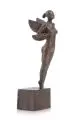 Susanne Kraißer, Elfe, 2003, Bronze, gegossen, dunkelbraun patiniert, der Sockel hohlgegossen