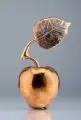 Aleksander Dętkoś, Apfelquitte, Um 2000, Bronze, partiell braun patiniert