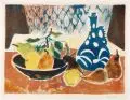 Erhard Hippold, Stillleben m[it] blauem Krug, 1961, Farblithographie auf chamoisfarbenem Papier