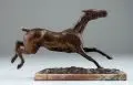 Fred Hans Voelckerling, Pferd im Galopp, Um 1900, Bronze, mittelbraun patiniert