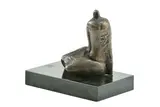 Paľo Tóth, Sediaca, Okolo 1970, Bronz, mramorový podstavec