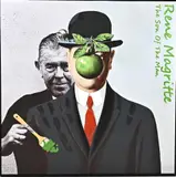 Man met bolhoed en appel by geïnspireerd door René Magritte Modern kunstwerk, Gemengde techniek op linnen, sold Apr 2026