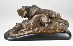 Zeldzaam grote bronzen figurengroep door Joseph Pallenberg, Bronzen leeuwenpaar