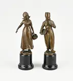 1900 by Twee antiek compositie metalen figuren, sold Apr 2024