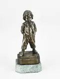 Gesigneerd bronzen beeld, Jongen, Jongen, op marmeren basement
