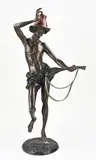 Groot bronzen figuur, H 64 cm.