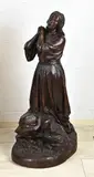 Alphonse de Tombay, Biddende vrouw, Groot antiek Frans terracotta figuur