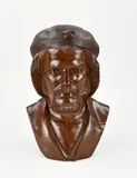 Zware hardhouten buste van Che Guevara, H 40 cm.