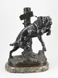 Groot 19e eeuws bronzen figuur, Hond aan boomstam