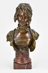 G. van der Straeten, Buste van jonge vrouw, Antieke Jugendstil buste van een jonge dame op rood marmeren sokkel