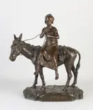 Antiek Frans bronzen figuur, Dame op ezel