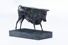 Elie Nadelman, Standing Bull, 1915/cast after 1946, Bronze with light green and brown patina on a marble base