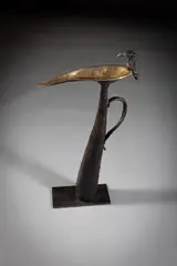 Patrick O'Reilly, Bird On A Vessel, Bronze