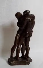 Per Ung, Omfavnelsen, Bronse