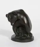 Anne Grimdalen, Sittende bjørn, 1933, Bronse
