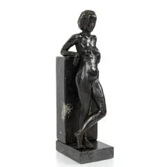 Alfred Blondel, Nu féminin accoudé, sculpture en bronze à patine noir