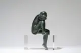 Jean Laniau, La boudeuse, sculpture en bronze à patine vert et noir nuancé