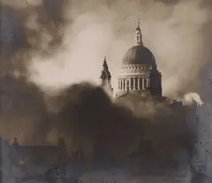 Herbert Mason, St Paul's Survives, 1940, gelatin print