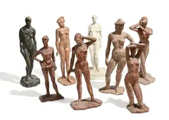 Pierre Blanc, Femmes nues debout, 1970, suite de 7 sculptures, dont 6 en terre cuite signées et une en plâtre, sculpture en bronze