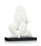 Sophía Vári, Figura femenina, c. 1979,sculpture en plâtre et socle en marbre noir