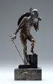 Franz Rosse, Trinkende Amazone, Um 1890, Bronze, braun patiniert