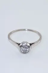 briliantový prsteň Dámsky, Bez názvu, okolo 1950, biele zlato 14 k, briliant