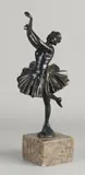 1920 by Antieke danseres op marmeren sokkel, Antieke danseres op marmeren sokkel, sold Oct 2020