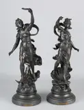 1910 by Twee antieke compositie metalen beelden, sold Oct 2018