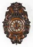 Franse jachtklok, 55 cm., Antiek Franse jachtklok van eikenhout, met fabelwezen en emaille cartouches