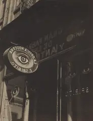 Parábola óptica (Optical Parable) by Manuel Álvarez Bravo, 1931, Platinum print, printed 1970s, offered Oct 2020