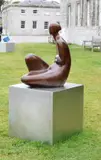 Ana Duncan, Nunca Sabremos, Bronze on stainless steel plinth