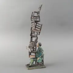 Nicolas Dings, De wolkenkrabber, 2016, patinated bronze