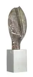 André Raboud, Composition abstraite, 1974, sculpture en marbre et socle en aluminium