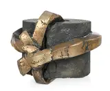 André Bucher, Noeud, sculpture en bronze et pierre volcanique